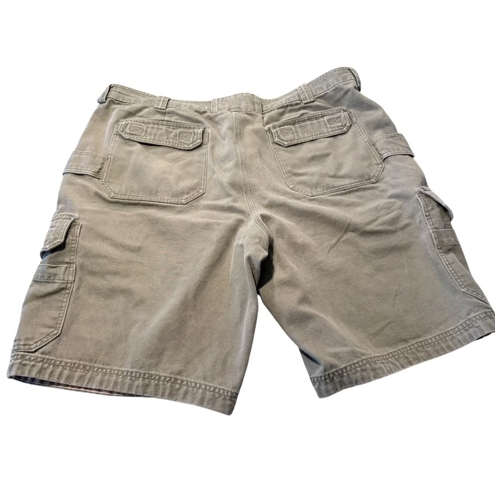 Duluth Trading Co Mens 46‎ Cargo Shorts Olive Green Cotton Canvas Worker Rugged